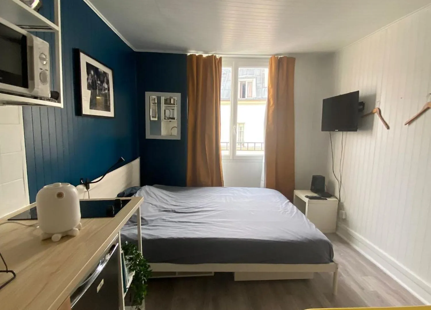 Beautiful Studio Paris France