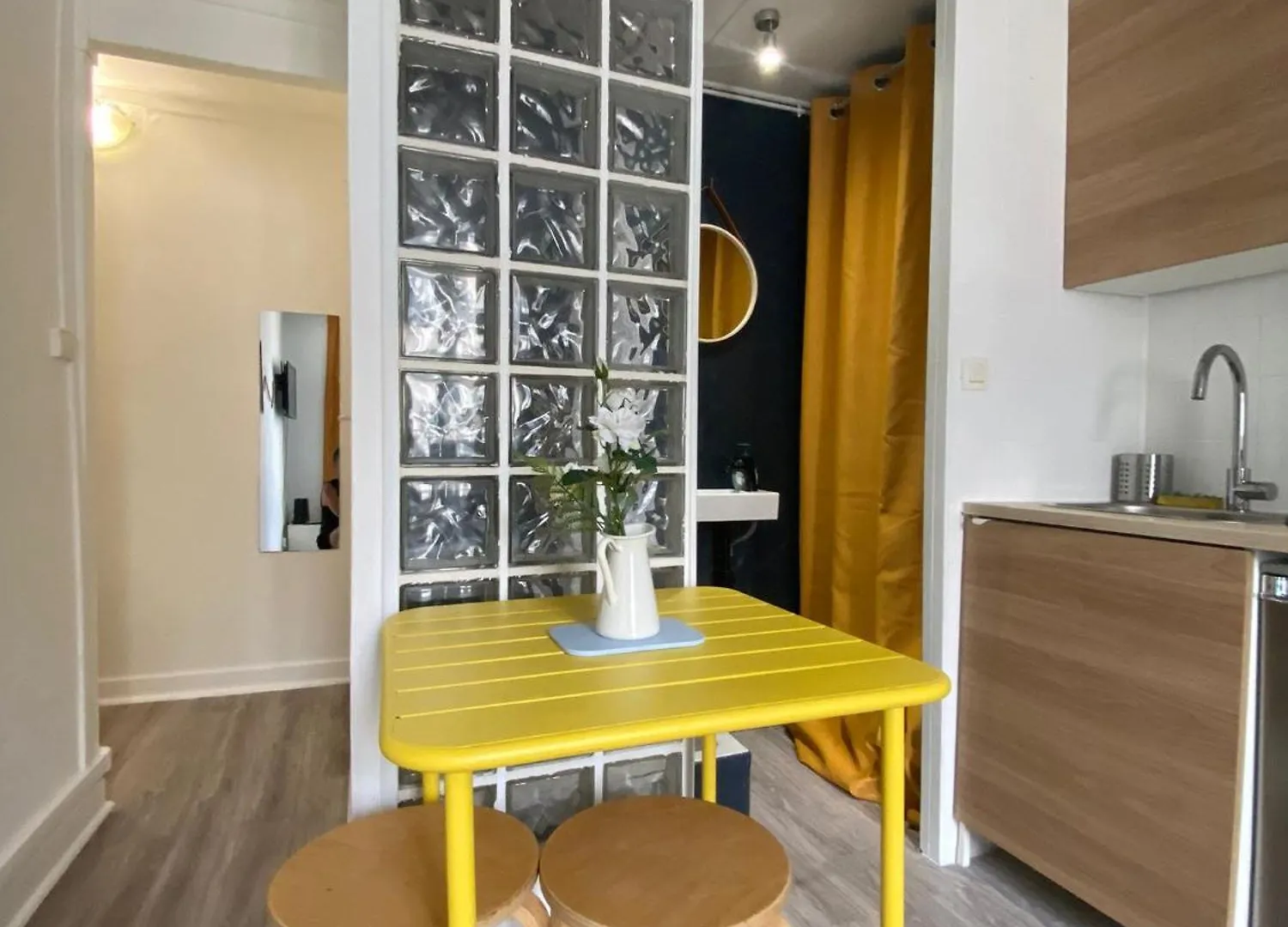 Apartment Beautiful Studio Paris France